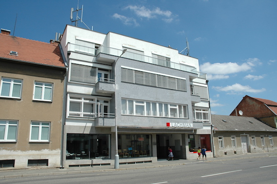 Budova Lachman Interier Design v Prostějově